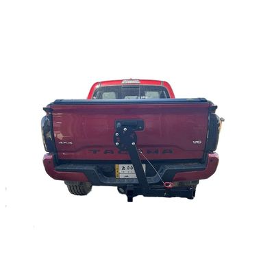 2008-2017 Dodge Ram 1500 Cargador de neumáticos de repuesto con parachoques de acero y acabado negro